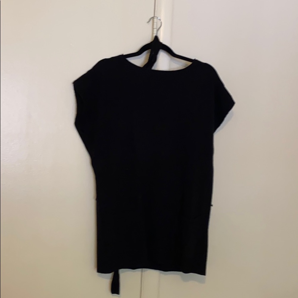 Black sweater long top w/belt